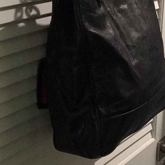 🌻Coach Large Leather Poppy Tote with large front pocket, three sections. - Picture 8 of 16